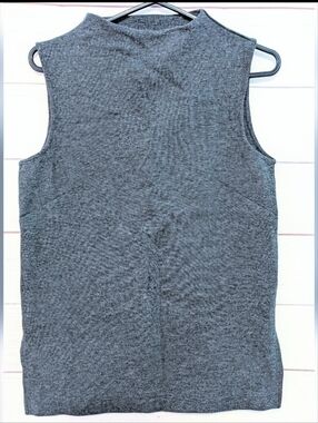 Nwot H&M Charcoal Gray 🩶 Sleeveless Top with Mandarin Collar Size Small